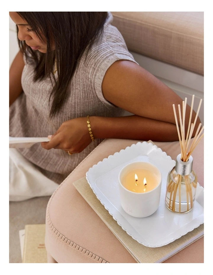 CIRCA Soy Candle 300g - Cotton Flower & Freesia