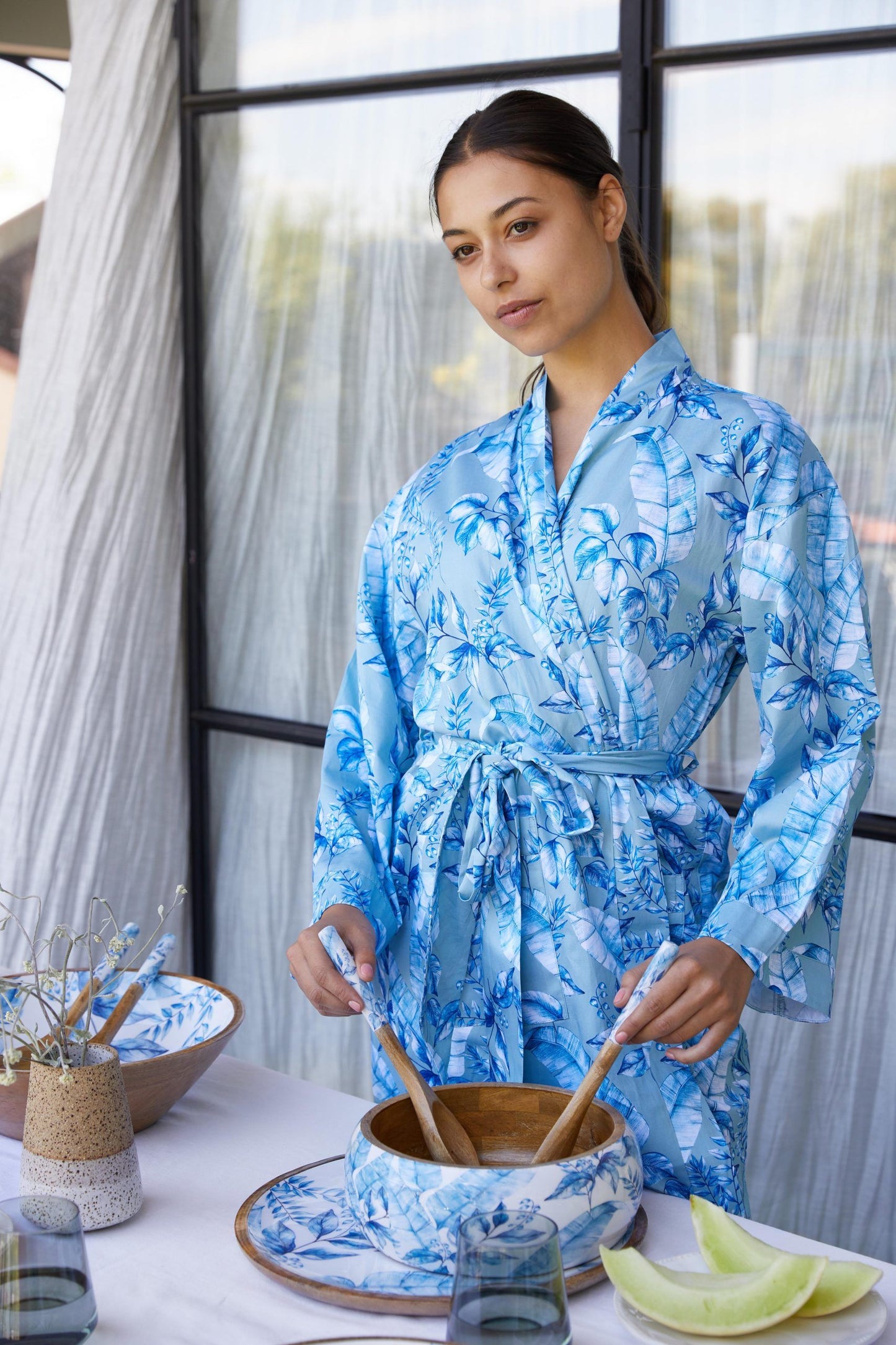 Essence Robe