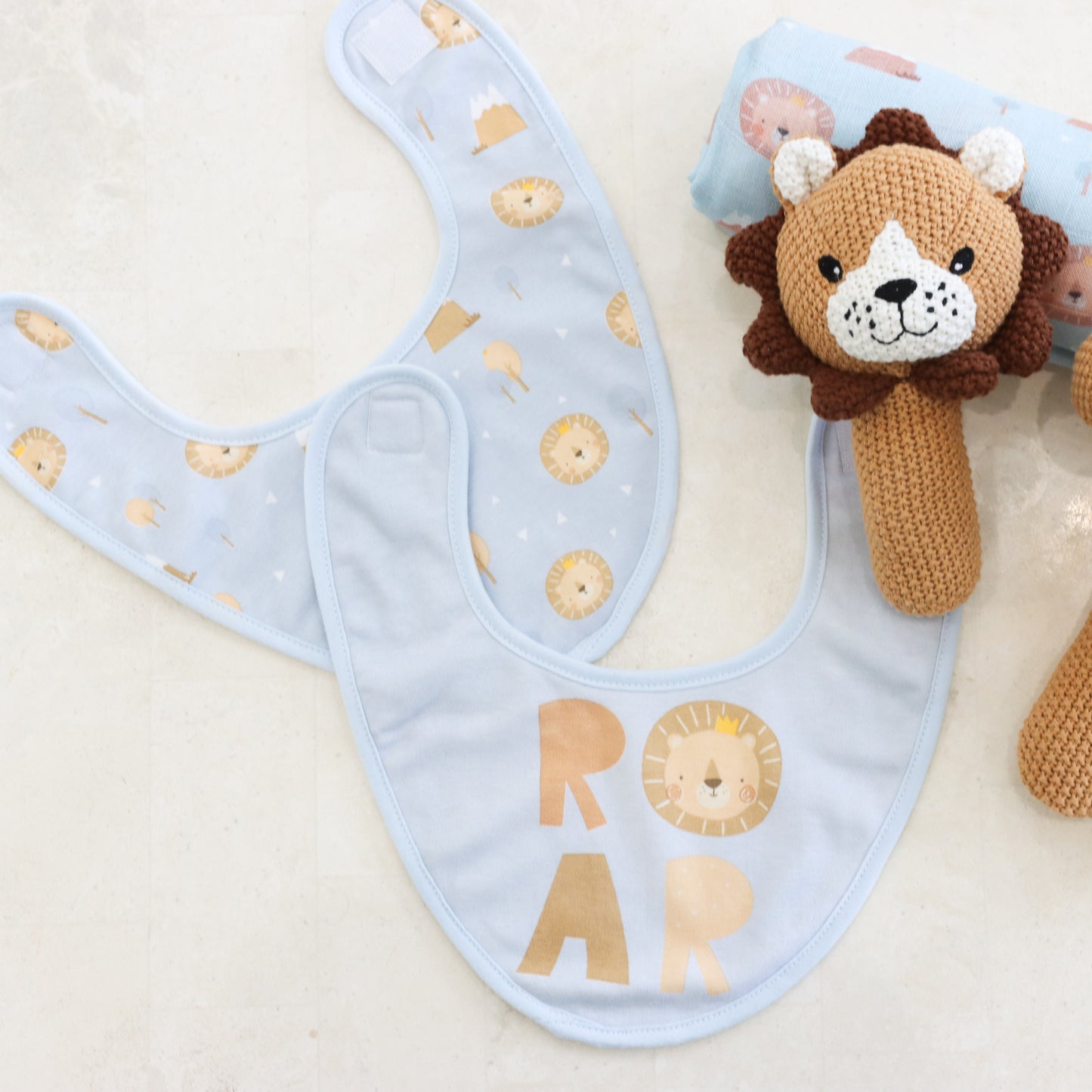 Lenny Lion Muslin Wrap
