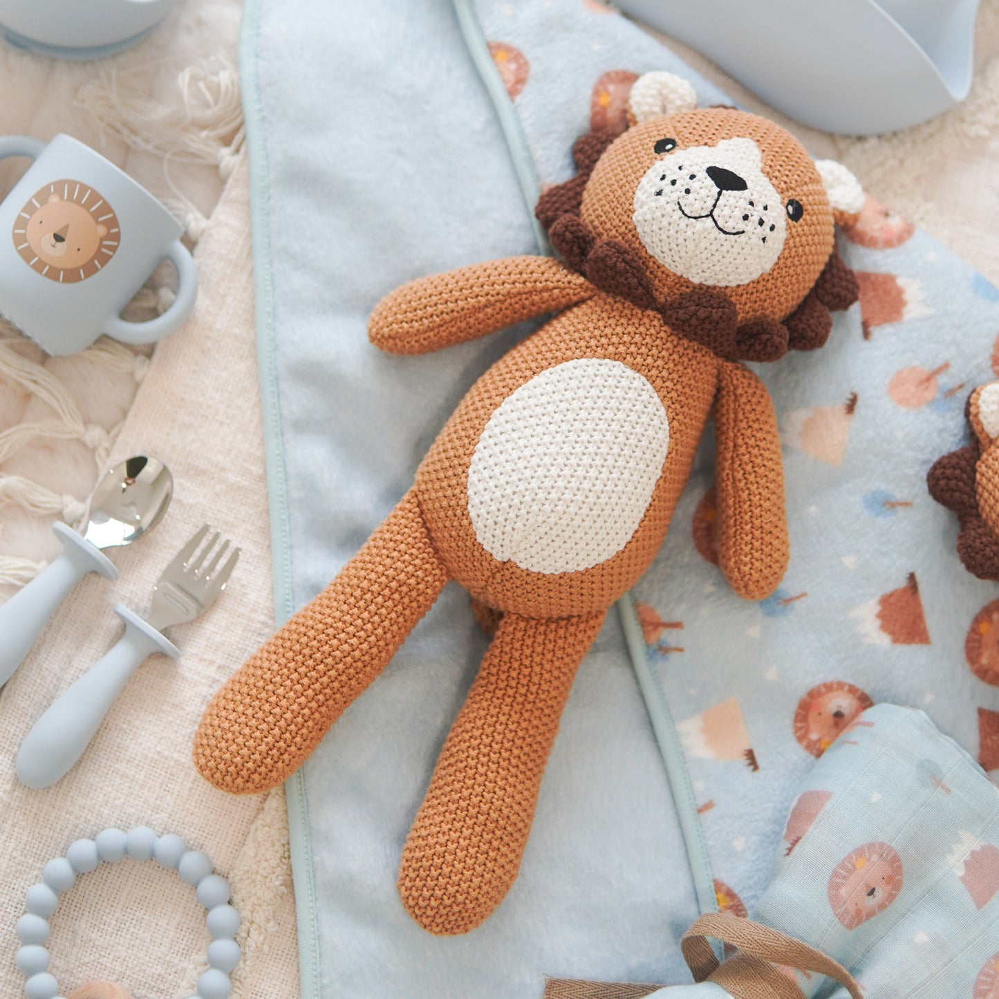 Lenny Lion Muslin Wrap