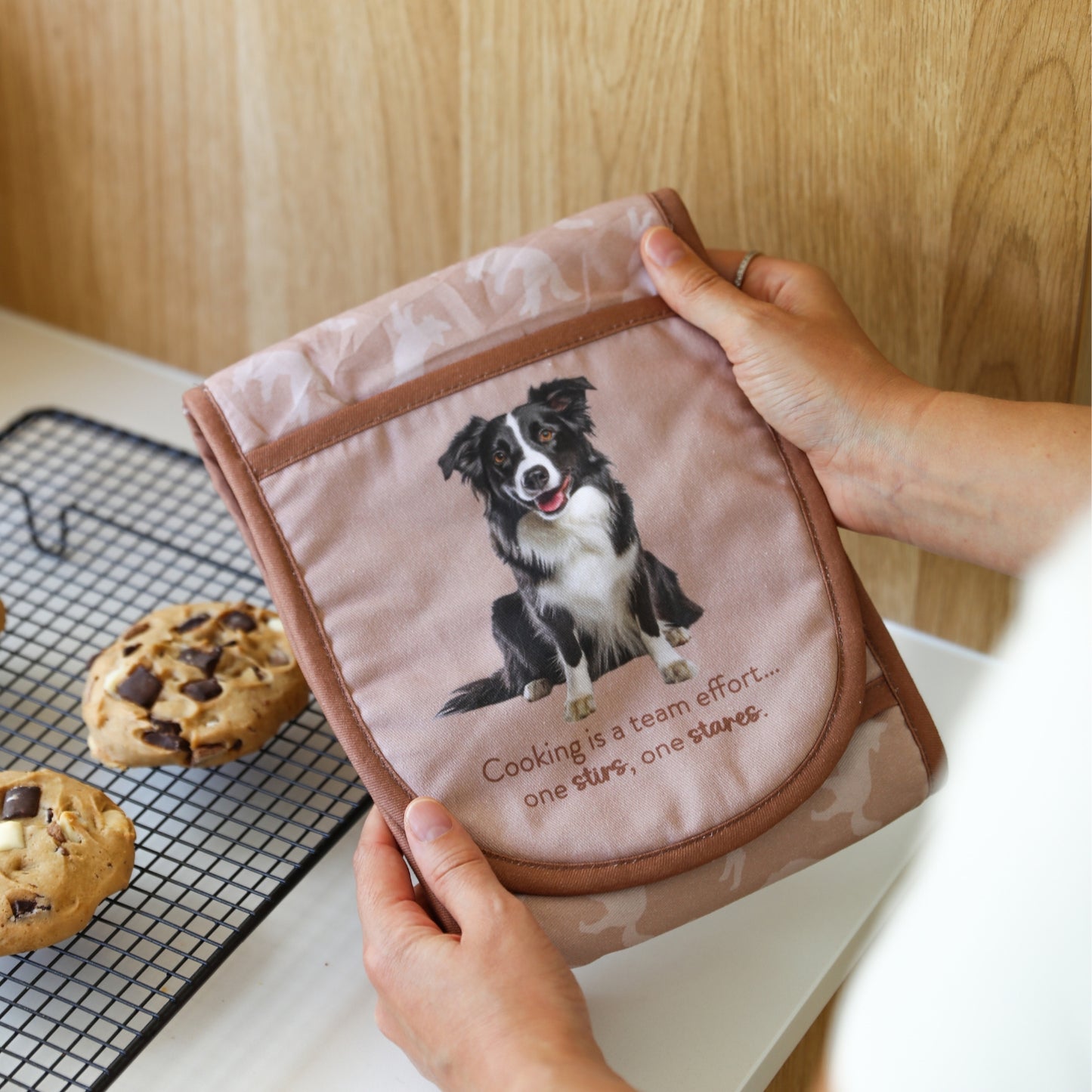 Cook's Companion Oven Mitt - Border Collie