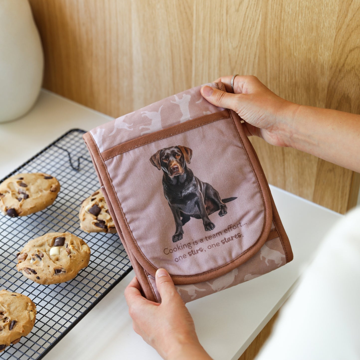 Cook's Companion Oven Mitt - Labrador
