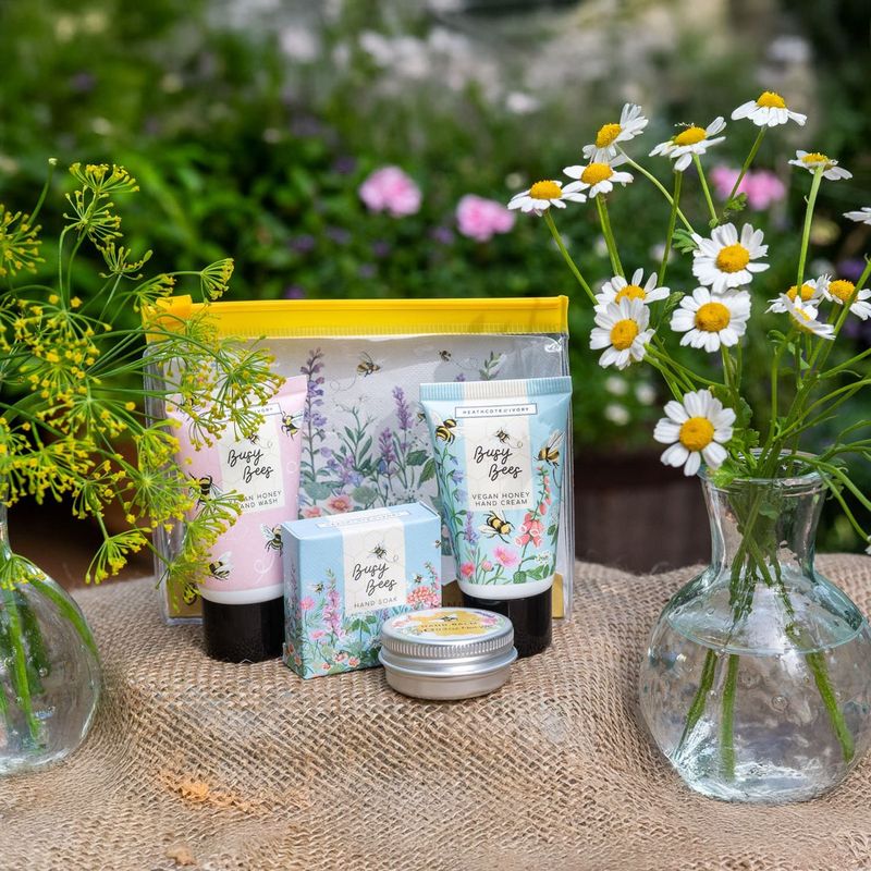 Heathcote & Ivory - Busy Bees Mini Hand Care Set