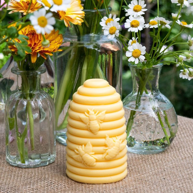 Heathcote & Ivory - Busy Bees Beehive Soap