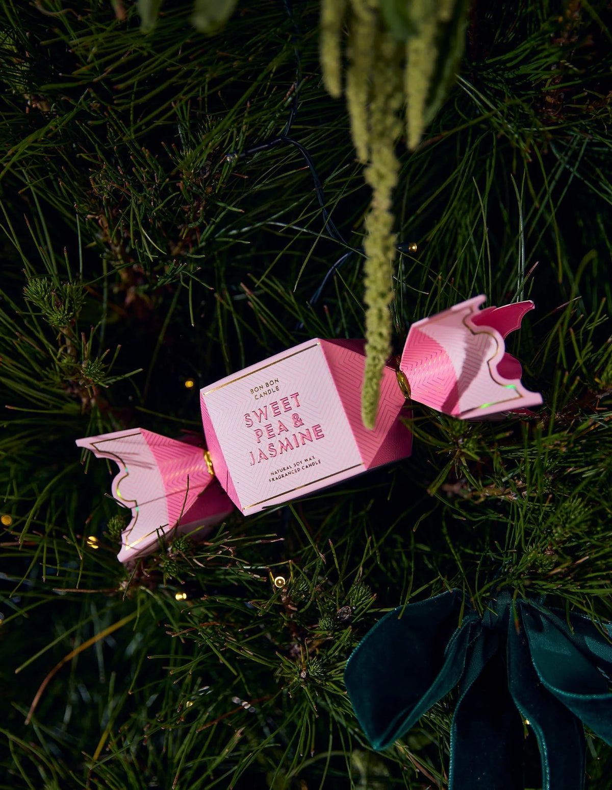 ECOYA Bon Bon Mini Tin Candle - Sweet Pea & Jasmine