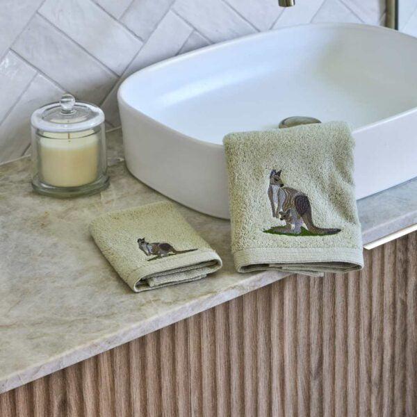 Kangaroo Face Washer