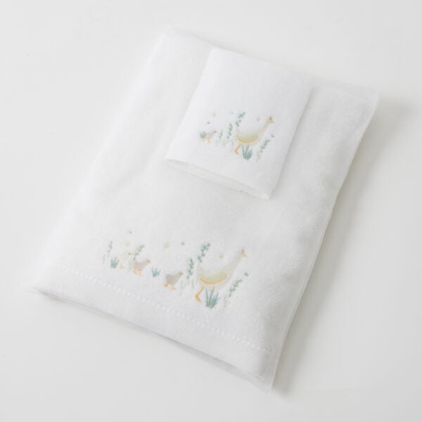 Bath Towel & Face Washer in Organza Bag - Paddling Ducks