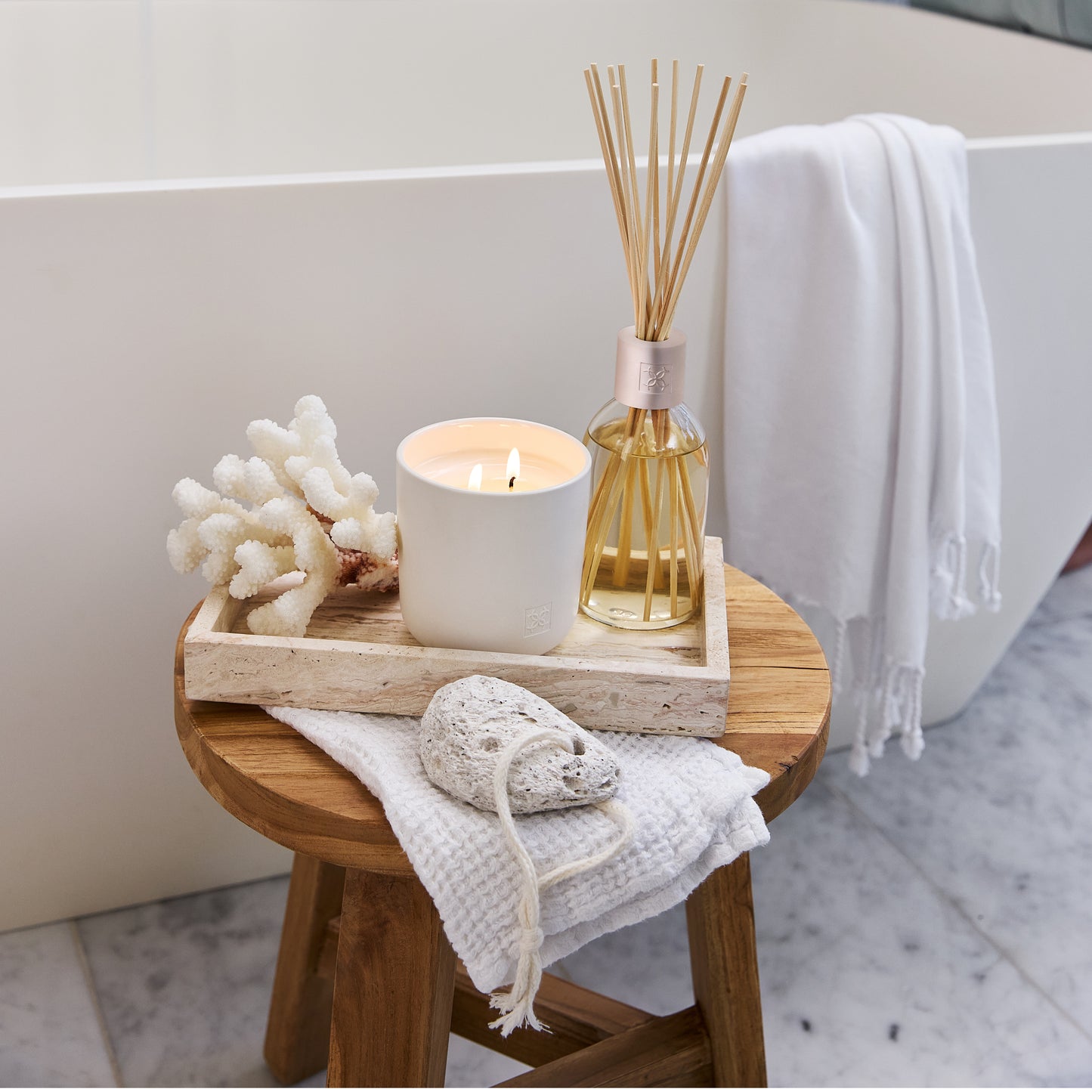 CIRCA Fragrance Diffuser 250mL - Amber & Sandalwood