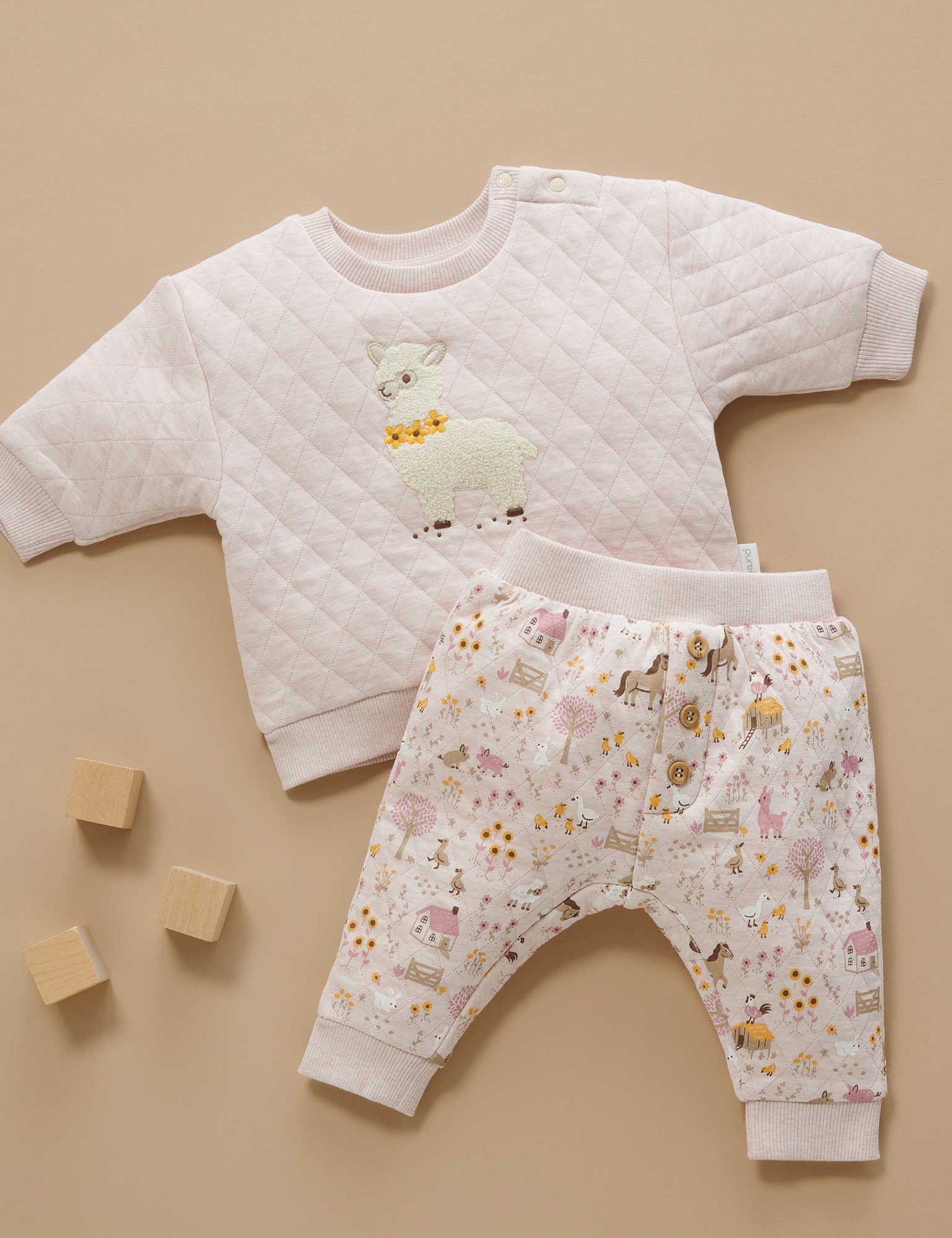 Farmhouse Quilted Track Set