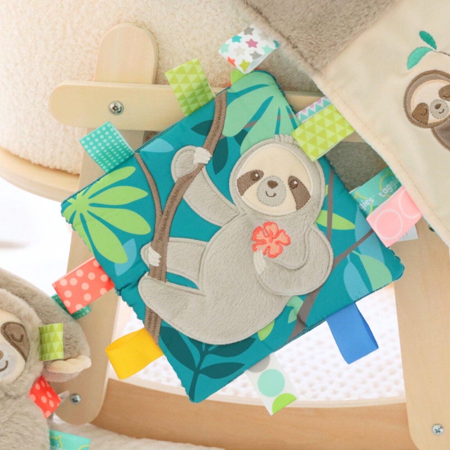 Mary Meyer Taggies - Molasses Sloth Crinkle Me