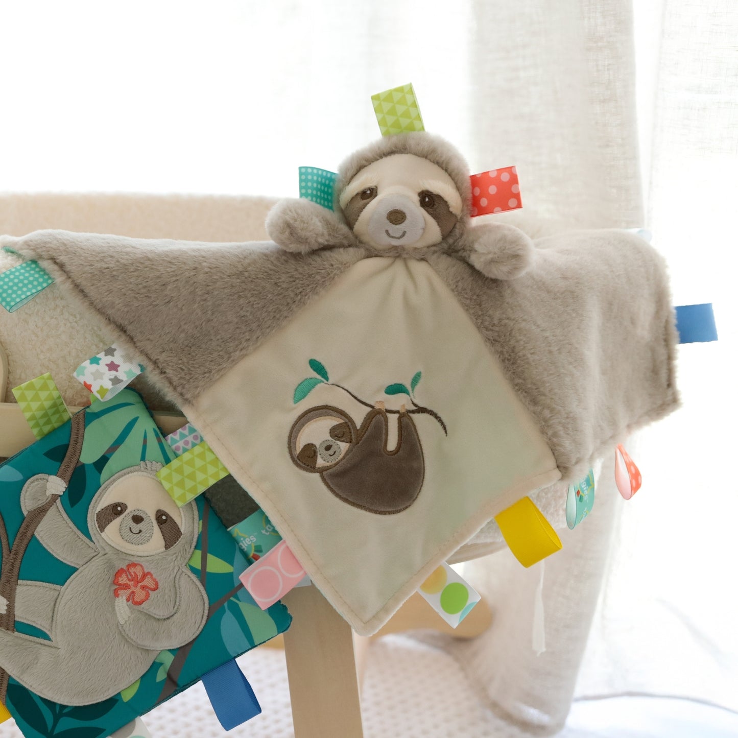 Mary Meyer Taggies - Molasses Sloth Character Blanket