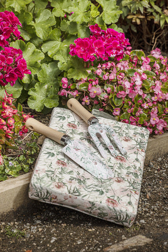 Garden Oasis Kneeler