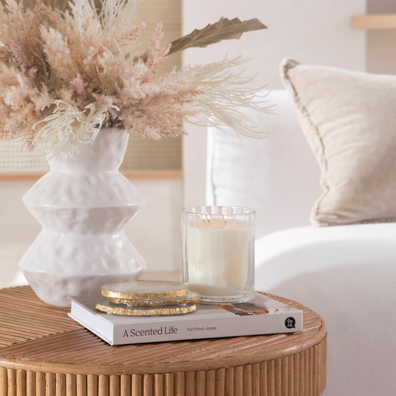 CIRCA Soy Candle 60g - Jasmine & Magnolia