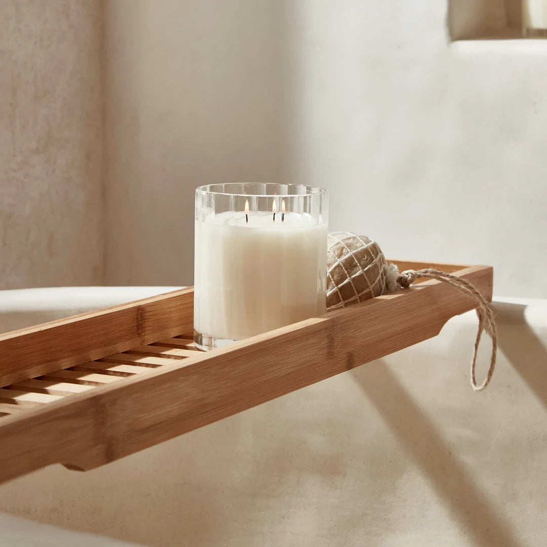 CIRCA Soy Candle 350g - Cotton Flower & Freesia