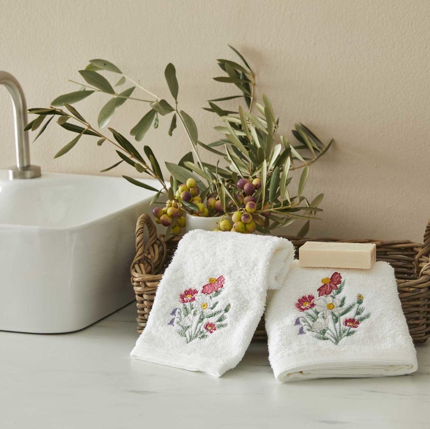 Wild Flower Hand Towel